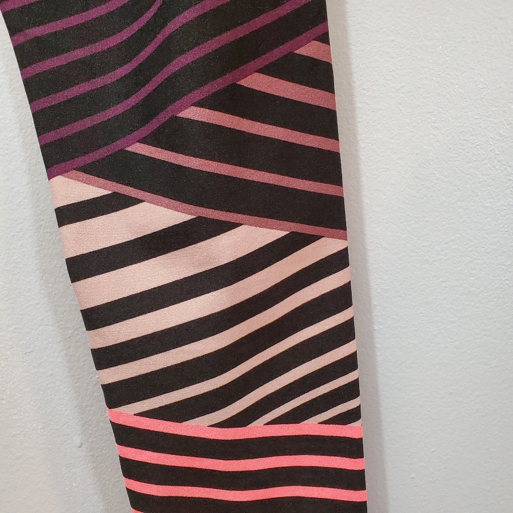 Calvin Klein Pink Striped Performance Leggings - Picture 6 of 8